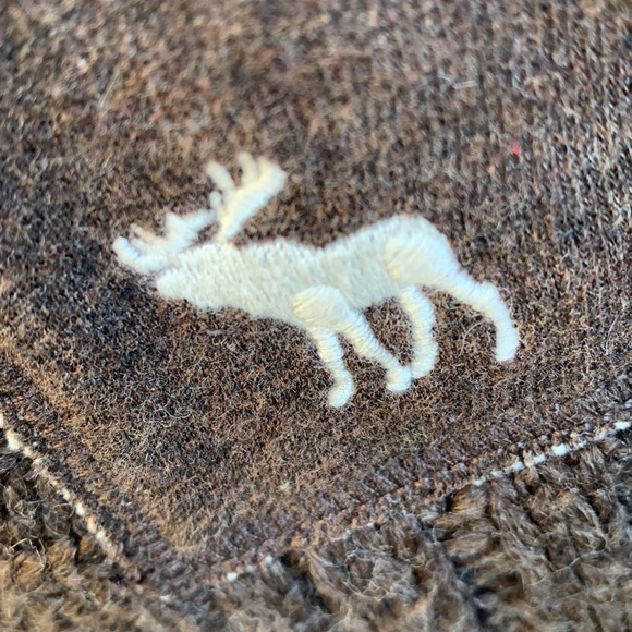 Abercrombie vest, Sz small, warm and cute - Picture 2 of 5